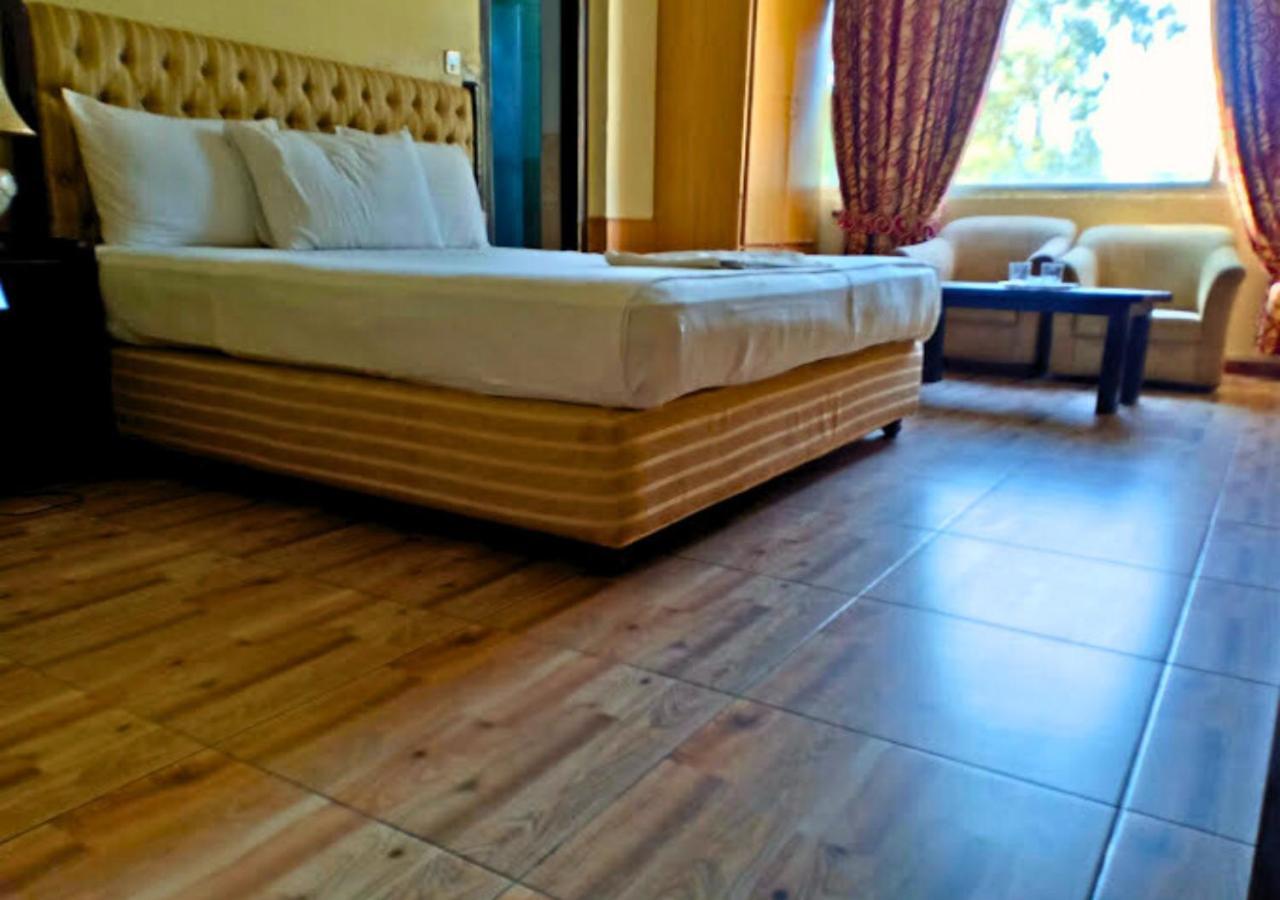 New Islamabad Hotel Dış mekan fotoğraf